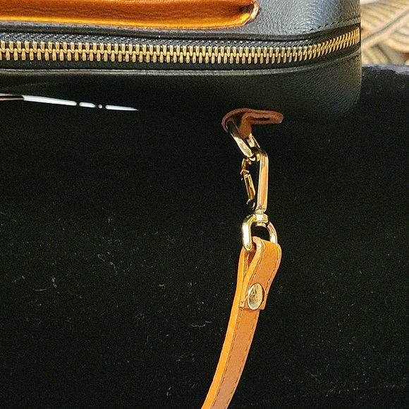 Divina Firenze Backpack Handbag - Picture 5 of 14